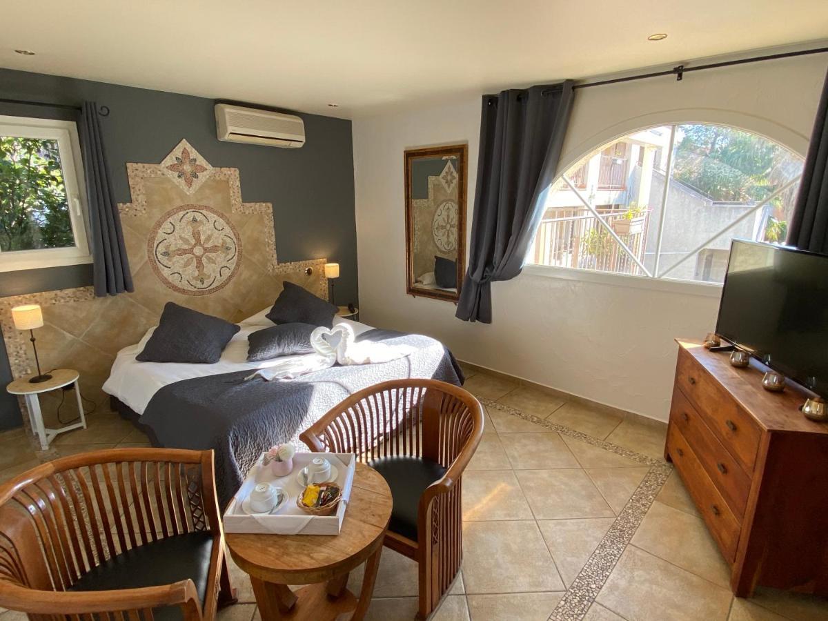 Logis Hotel Les II Mas - Perpignan Sud 카베스타니 외부 사진